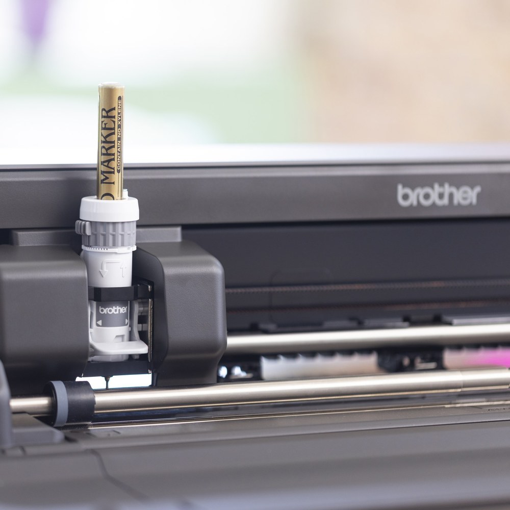 Preview: Brother Bellissimo CT1 Automatik-Messer im Detail