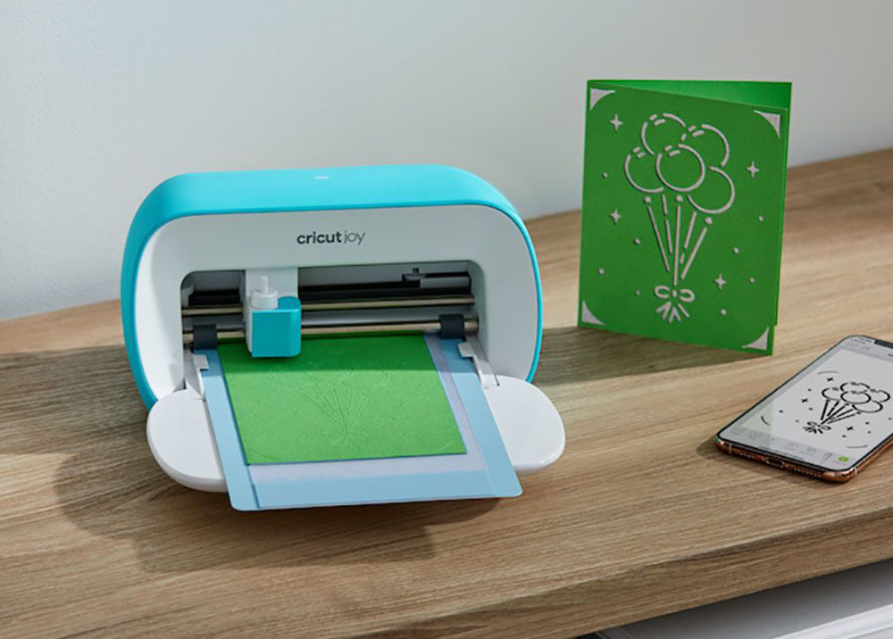 Cricut Joy™ + Essentials Bundle